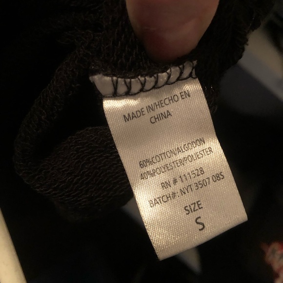 Like new. Worn once.Lightweight hoodie by US Apparel - Picture 5 of 5